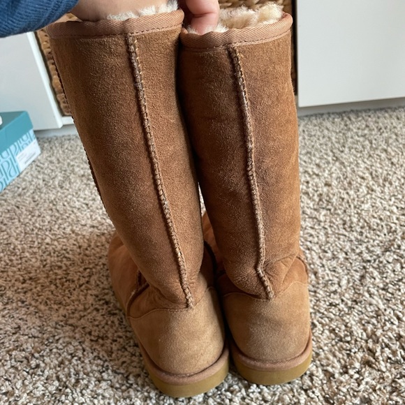Brown Ugg boots - Picture 6 of 6